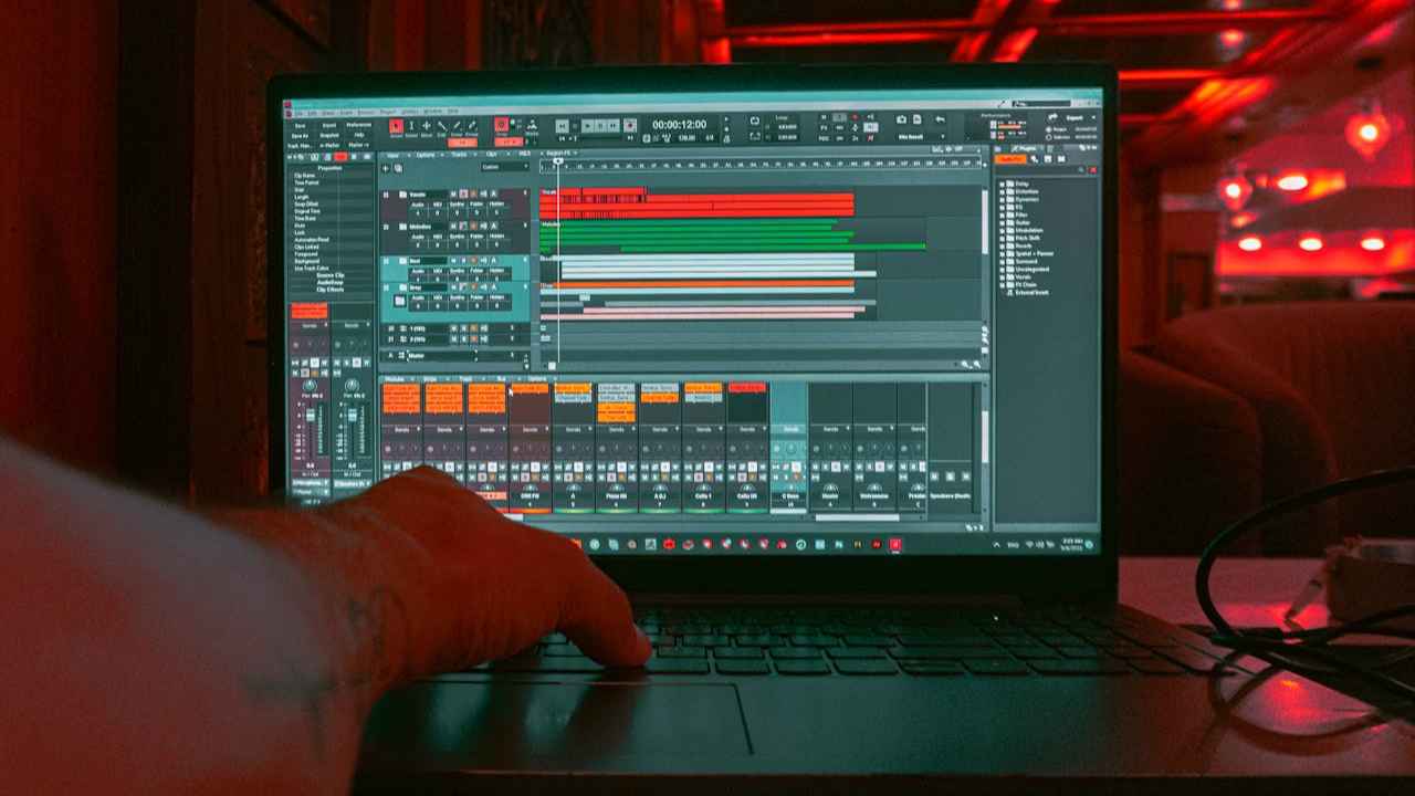 Чем отличается VST от AAX?